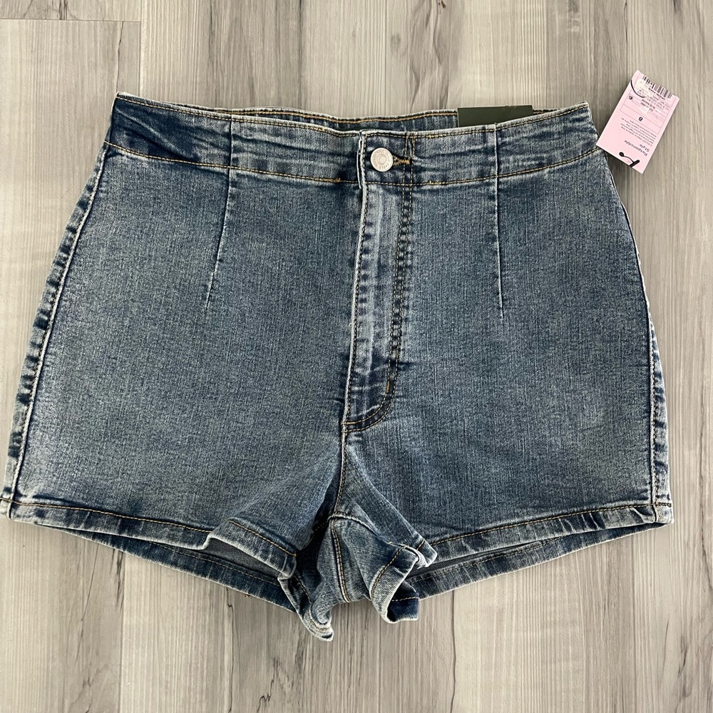 Highest Rise Shorts size8/29